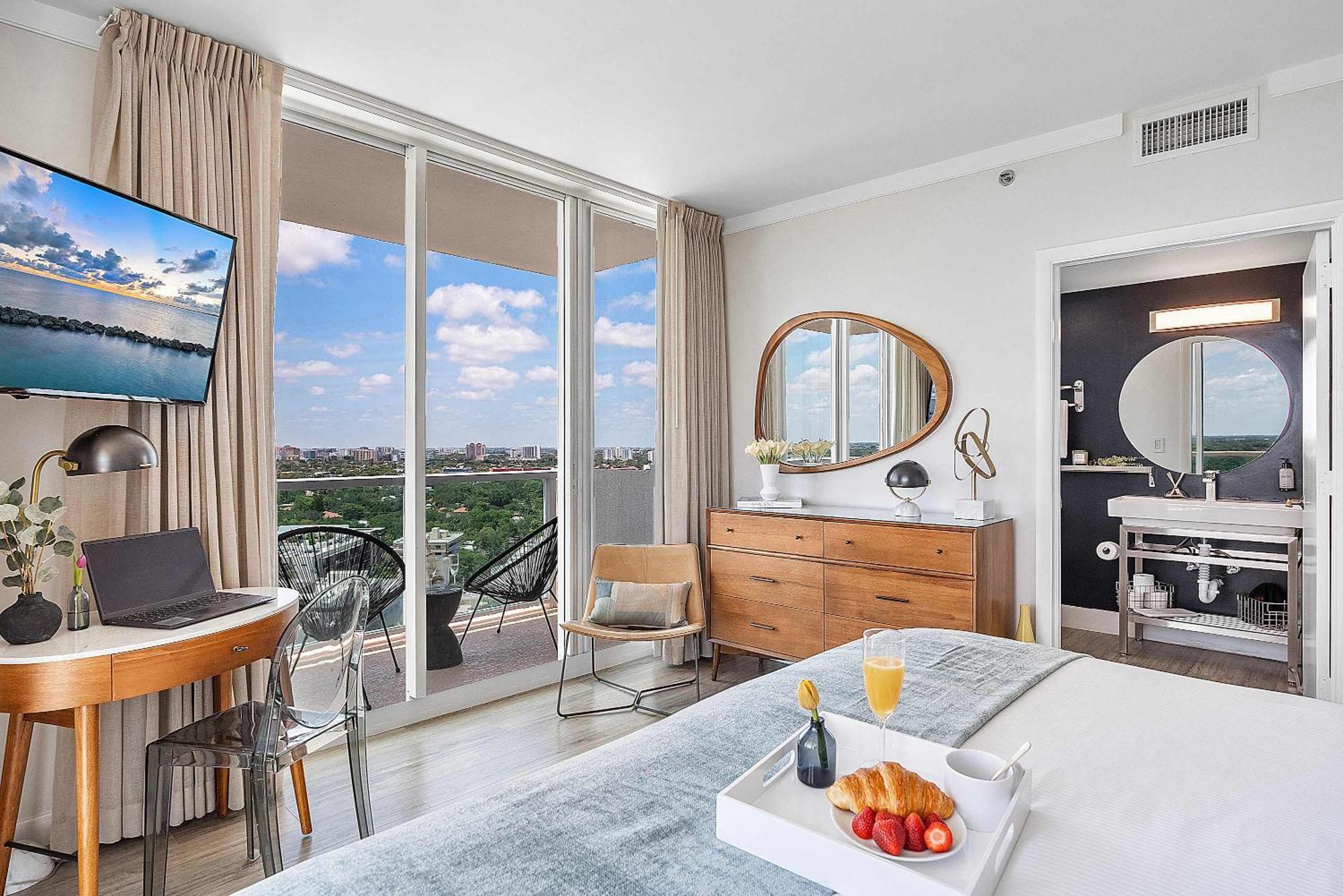 Mvr - Rooftop Access Rooms-almost Gone Apartment Miami